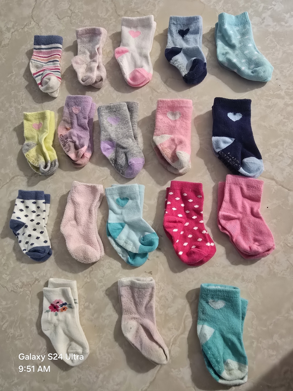 3-12m Assorted Pink & Blue Heart Baby Socks - 18-Pack